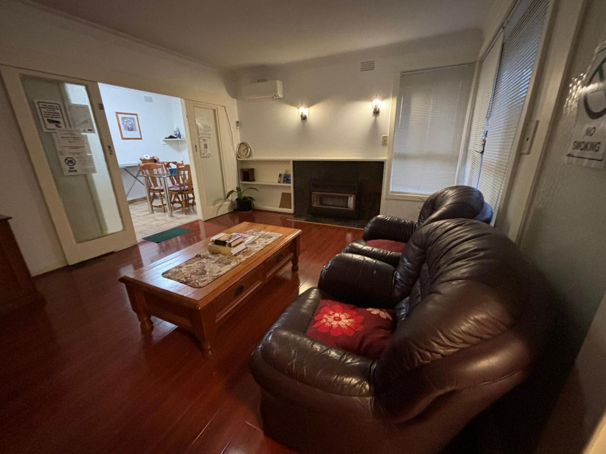 Sunny House - Melbourne Airport Home — Photos 1
